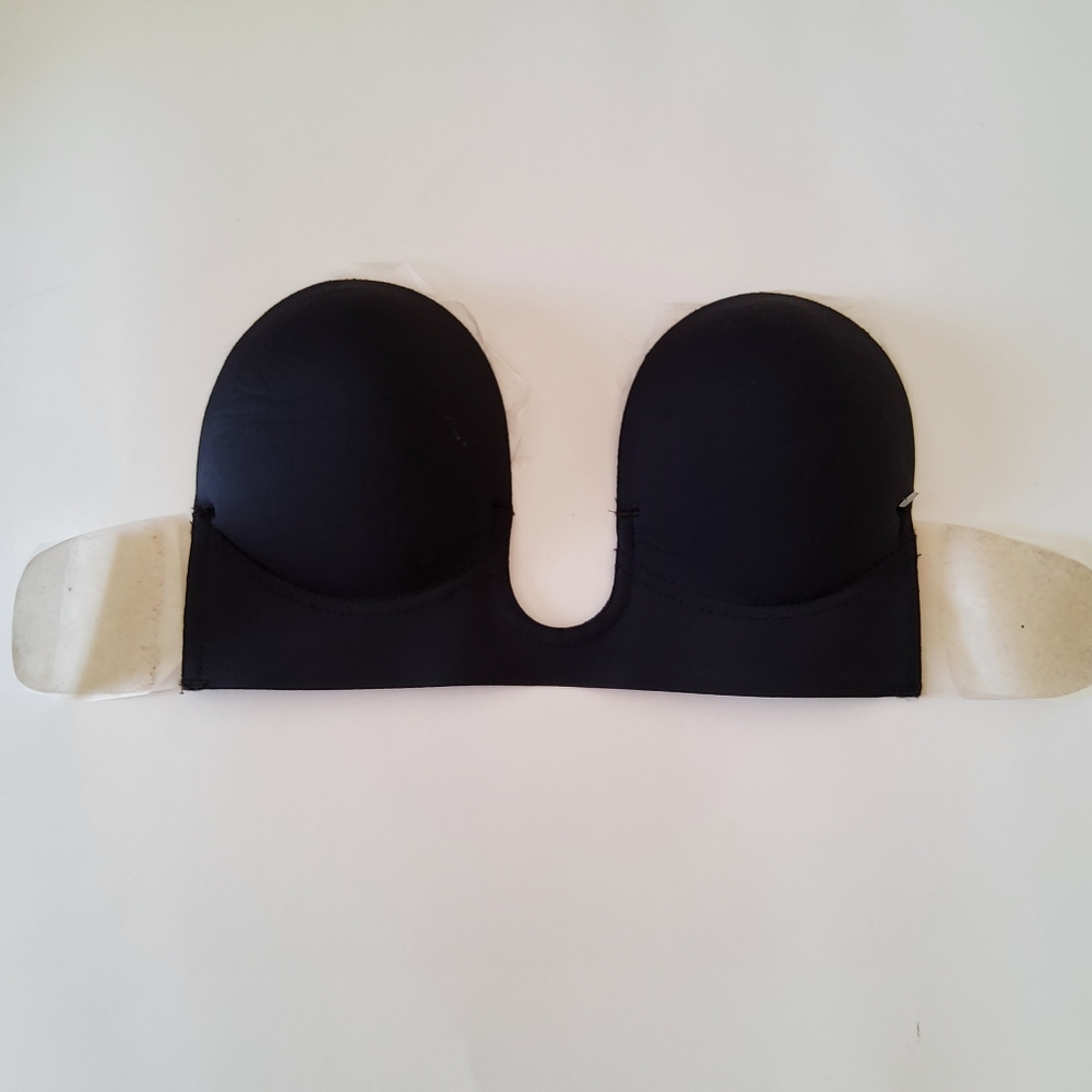 Deep U Plunge Backless Strapless Bra Black